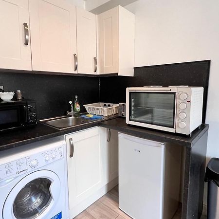 Lovely Studio Apartments On Finchley Road London Exterior foto