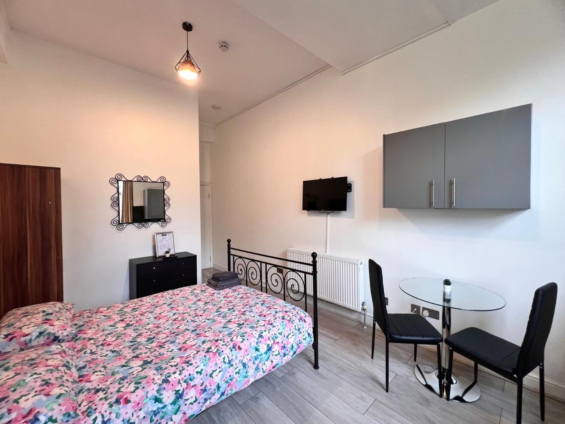 Lovely Studio Apartments On Finchley Road London Exterior foto