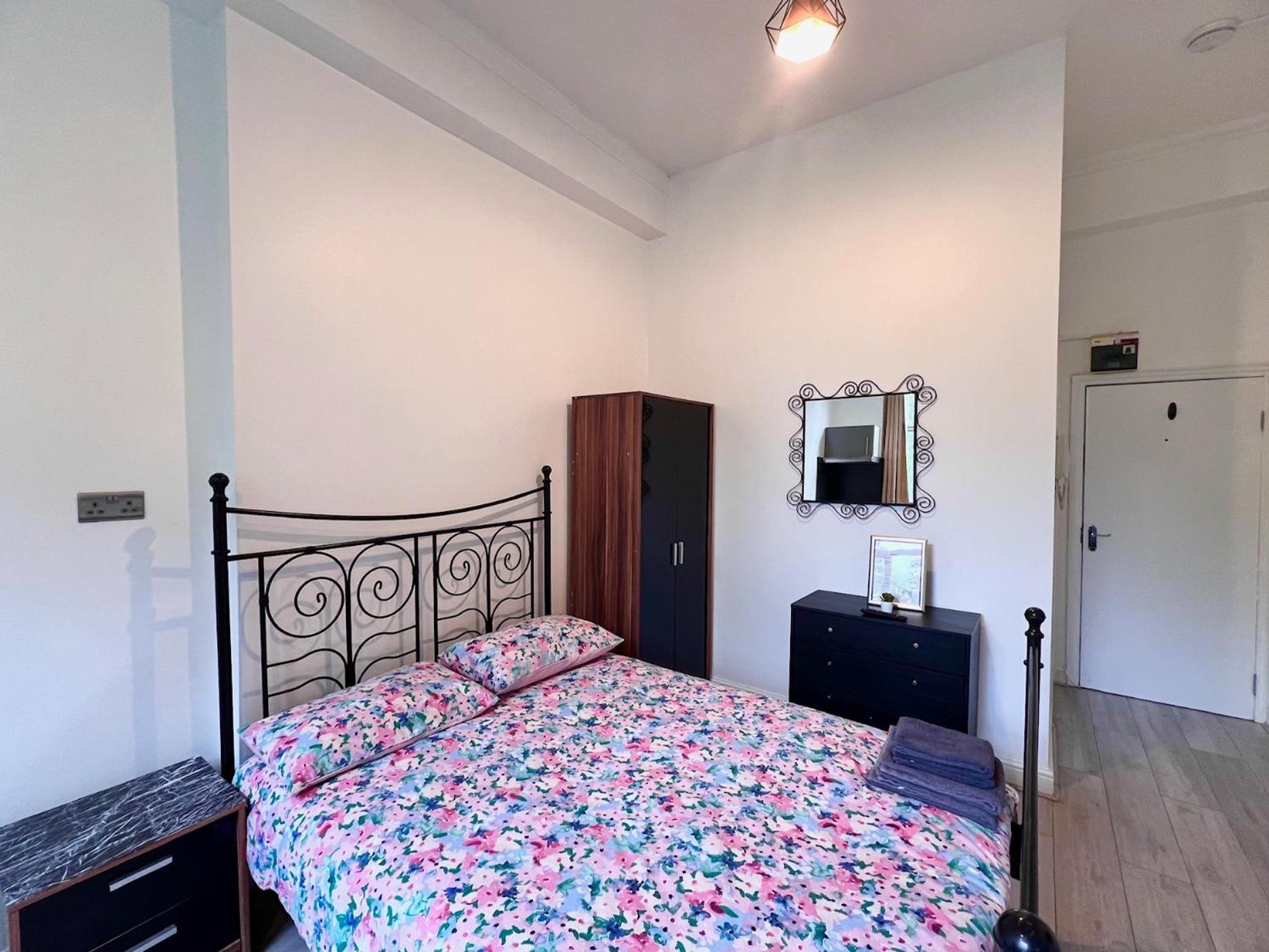 Lovely Studio Apartments On Finchley Road London Exterior foto